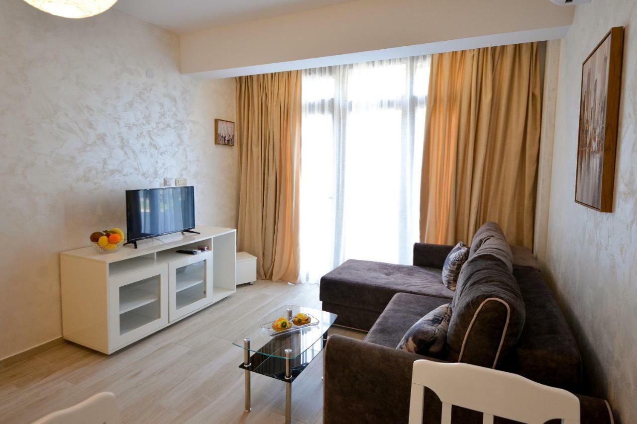 Brand New Apartments Sveti Stefan Bagian luar foto