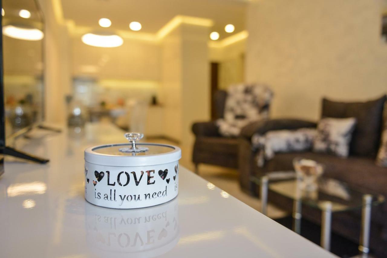 Brand New Apartments Sveti Stefan Bagian luar foto