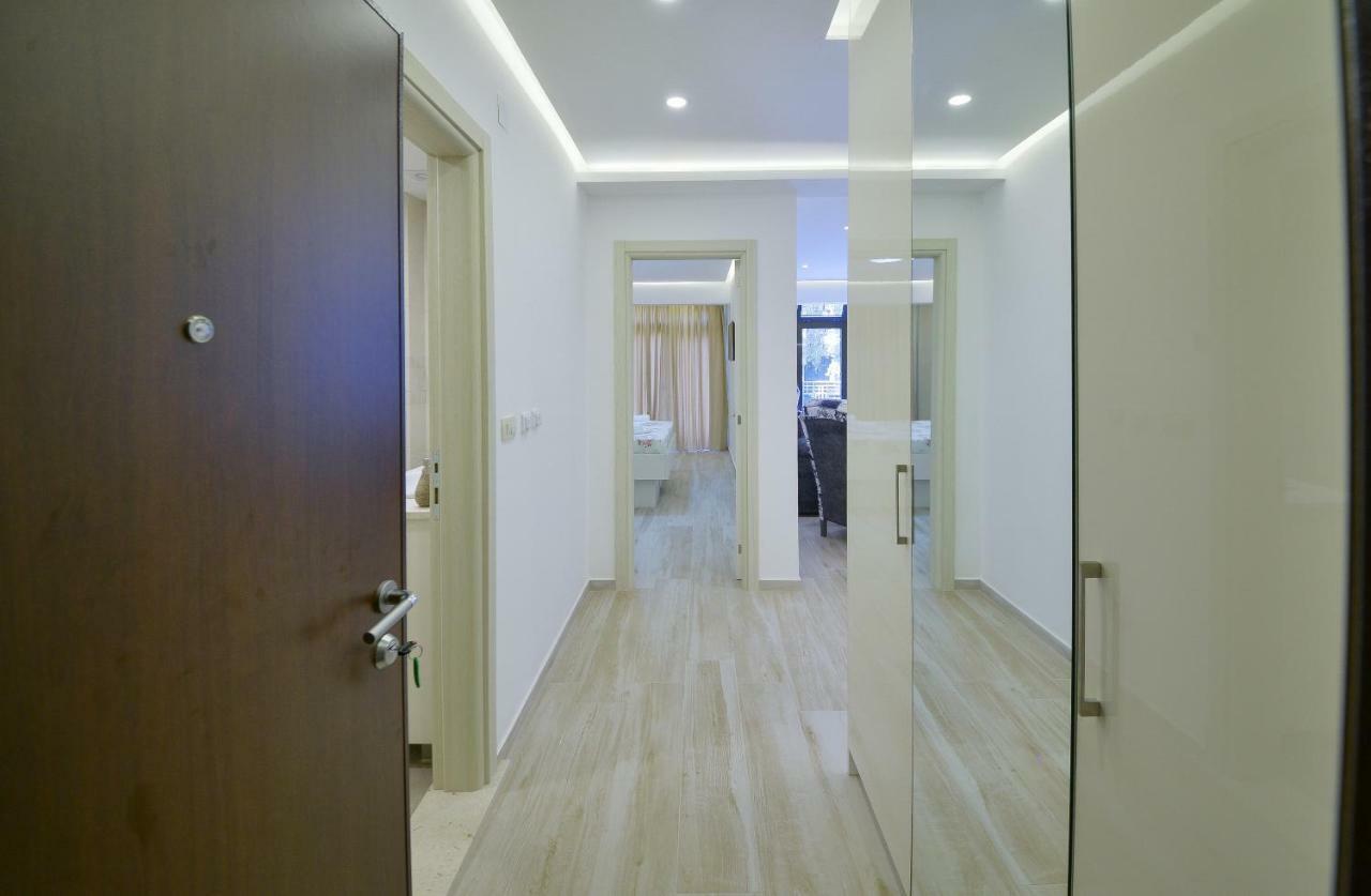 Brand New Apartments Sveti Stefan Bagian luar foto